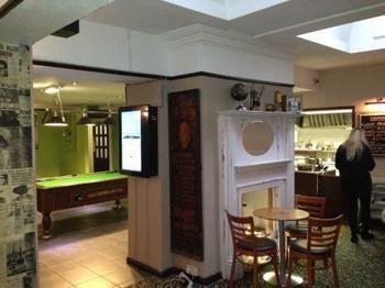 Готель Salford Arms Екстер'єр фото
