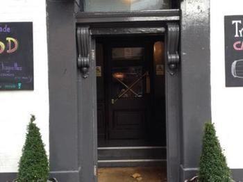 Готель Salford Arms Екстер'єр фото